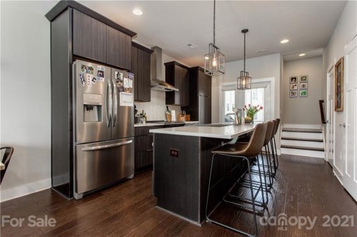 202 Wesley Heights Way