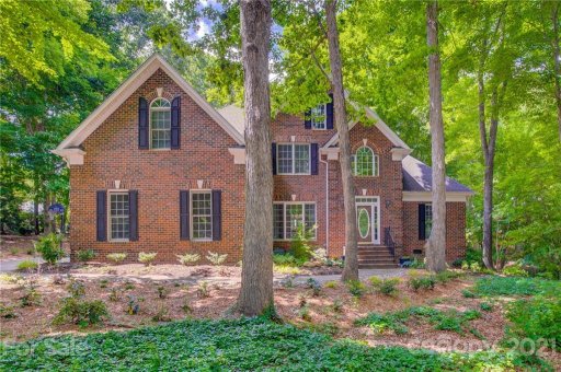 201 Pebble Stone Lane