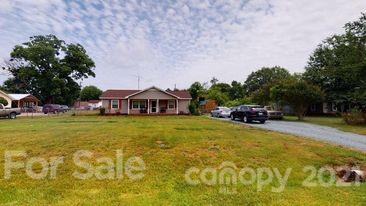 2001 Fieldridge Lane