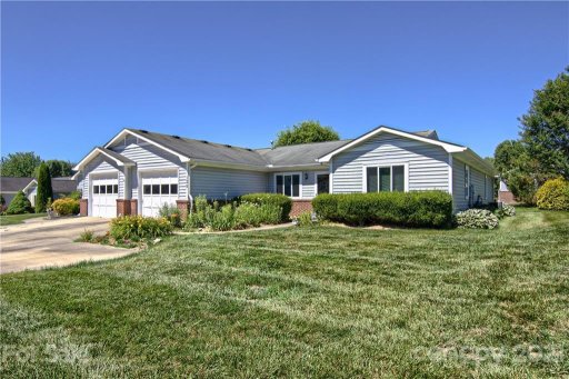 125 Derbyshire Drive