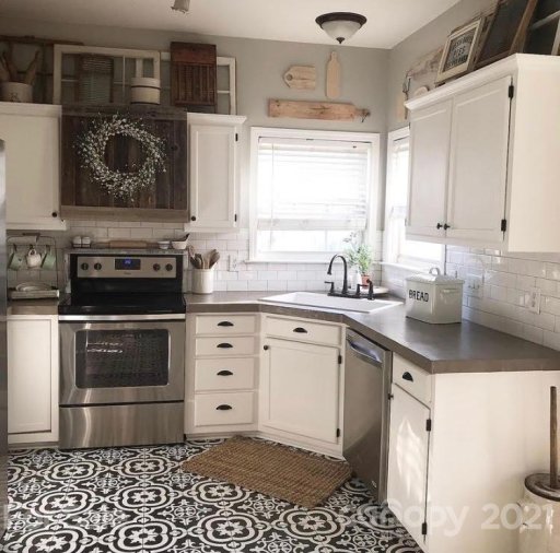 3320 Creek Trail Road