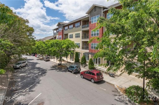 155 Lexington Avenue 305B