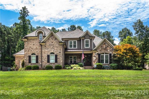 2736 Lakefront Drive