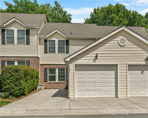 7027 Walnut Ridge Court
