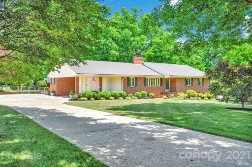 101 Amity Circle
