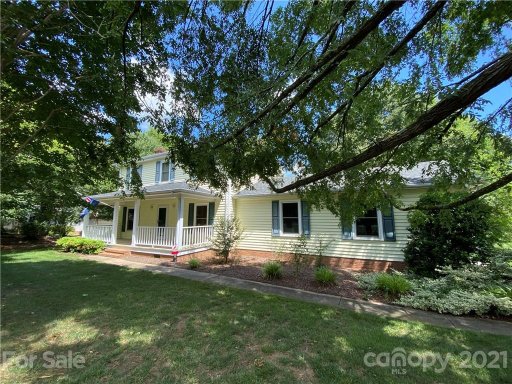 5818 Stratford Court