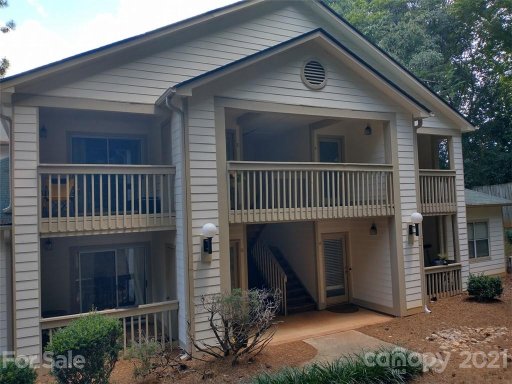 1051 Churchill Downs Court