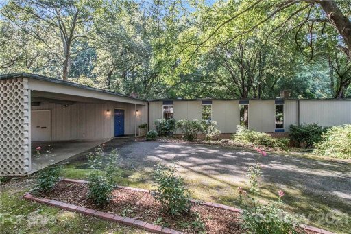 1725 Westbrook Circle