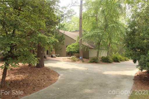 2734 Rolling Hills Drive