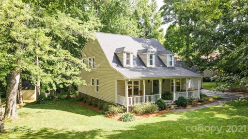 3016 Southampton Circle