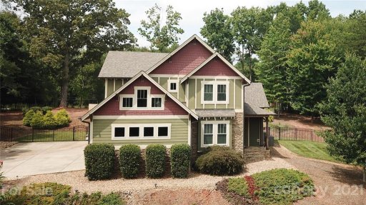 1104 Sawtooth Oak Lane