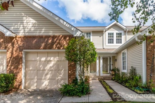 1307 Maple Shade Lane