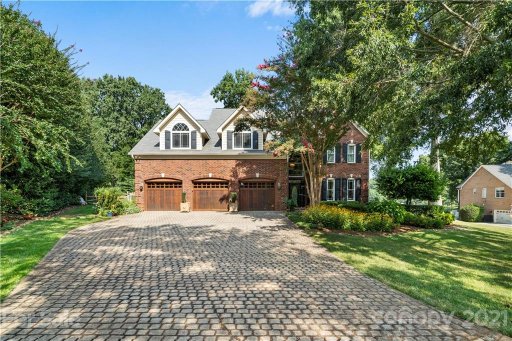 102 Castles Gate Drive