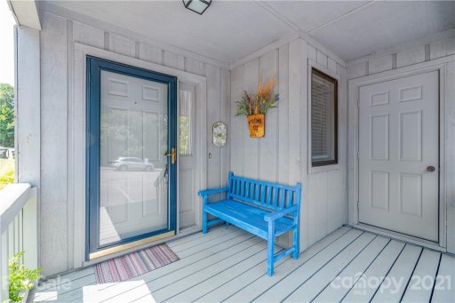 100 Willow Run Drive 32