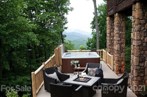 1618 North Haven Drive