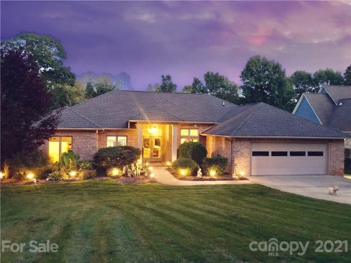 3594 Live Oaks Avenue