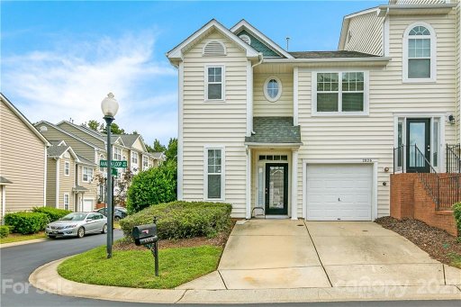 2826 Avalon Loop Road