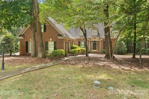 2134 Cavendale Drive 90