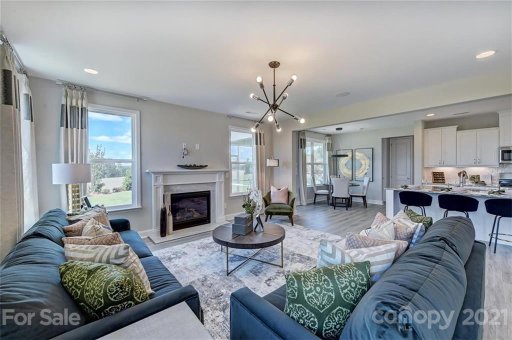 5229 Butternut Drive 3