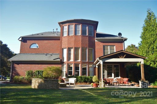 7506 Meadowgate Lane