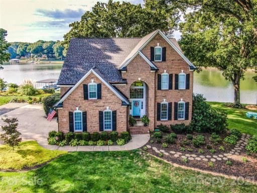 101 Castles Gate Drive