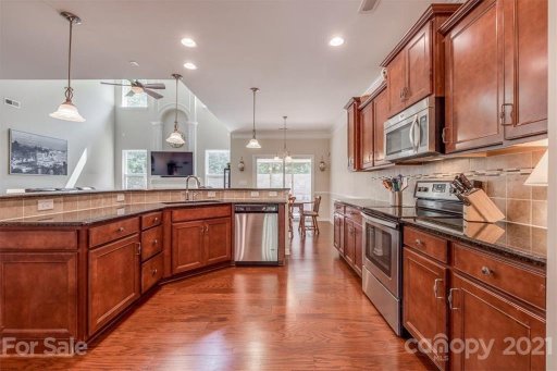 724 Rawlings Place