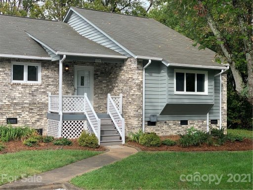 205 Wellington Hills Circle