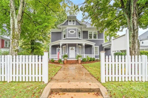 328 Davie Avenue