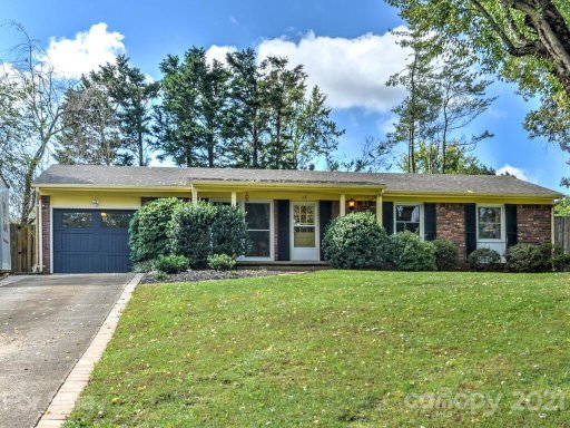 17 Southwicke Drive 13