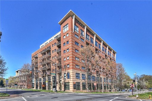 715 N Church Street 606