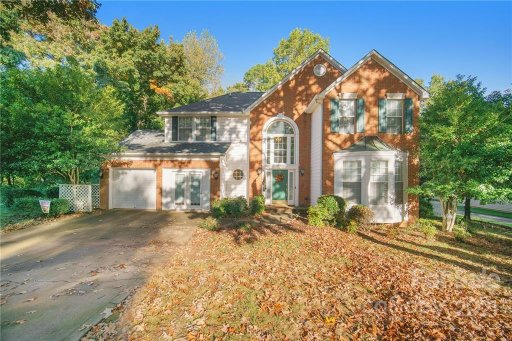 2823 Oakcroft Drive