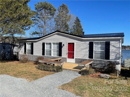 758 Pinehaven Drive