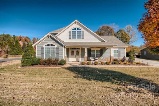 3513 E Sandy Trail