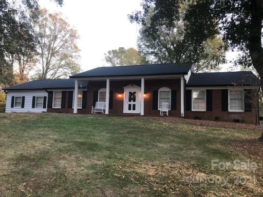 441 Crestside Drive
