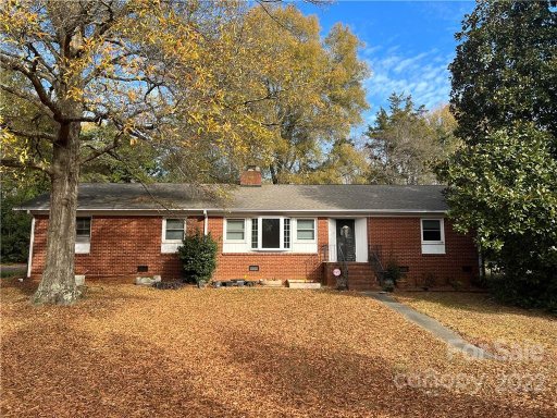 225 Shenandoah Circle