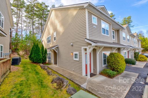 123 Foxden Drive 101