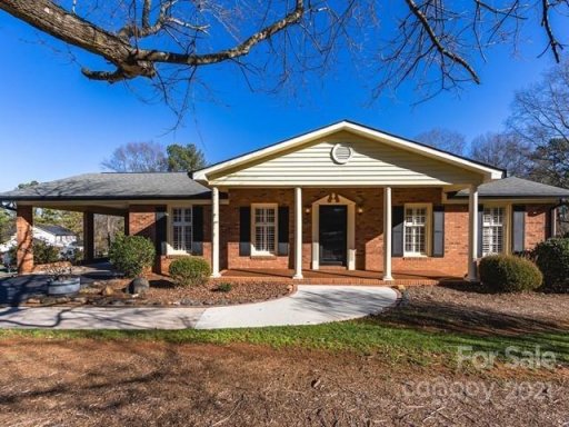 107 Pine Street