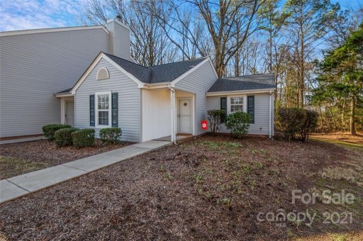 1569 Hunt Club Court