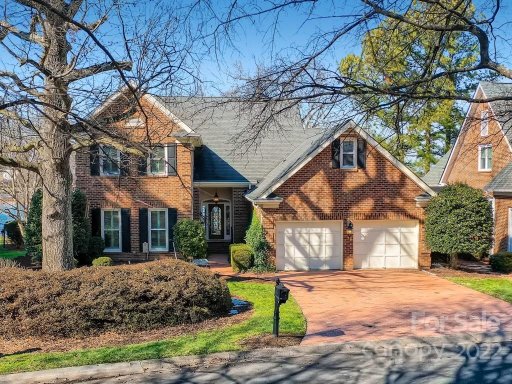 16605 100 Norman Place