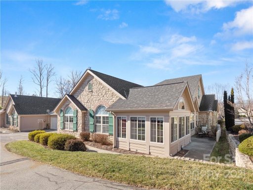 102 Mountain Meadow Circle