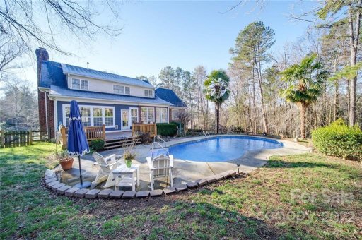 510 Worthington Court