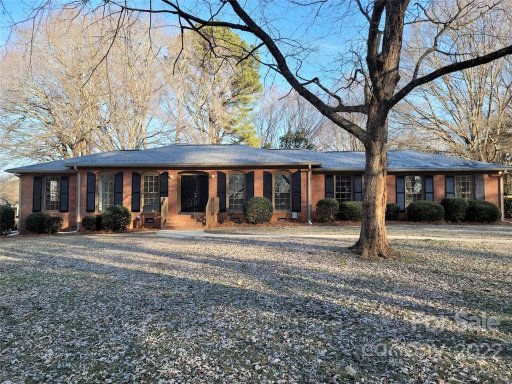 212 Sheridan Drive