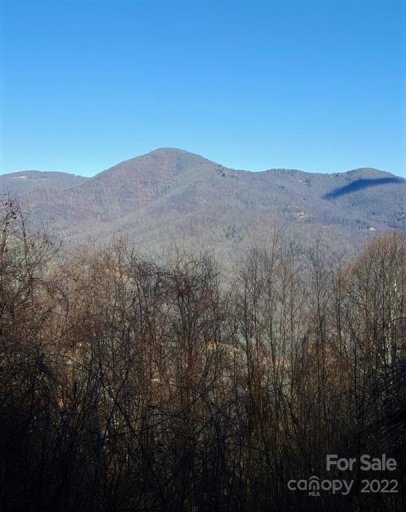 10 Robin Roost Drive