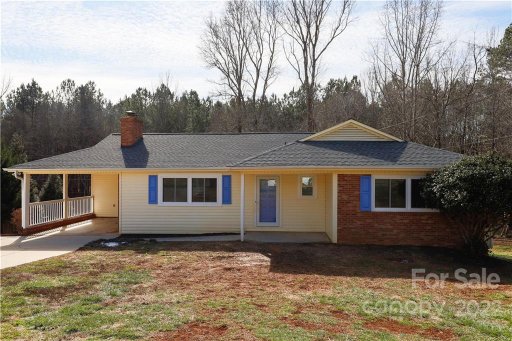 1433 Whispering Hill Trail