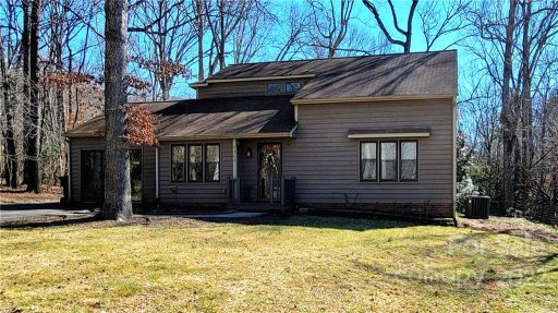 2940 Ridgewood Court