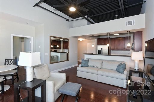 720 Governor Morrison Street 208
