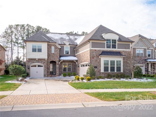 1727 Maple Oak Drive