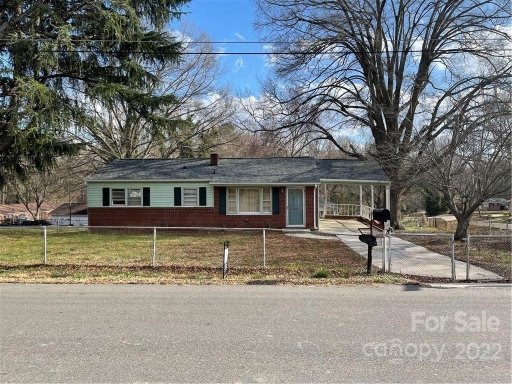 523 Martha Avenue 4