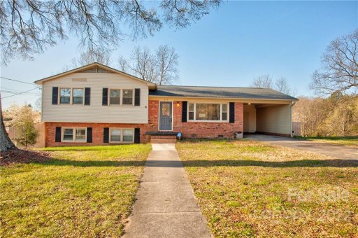 225 Tanglewood Drive