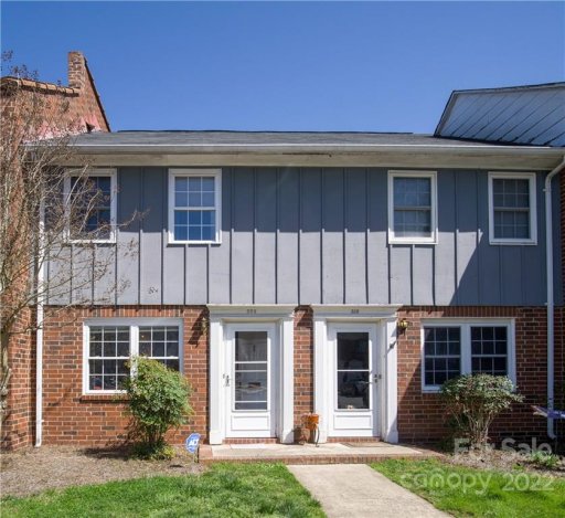 1300 Larchmont Place 309